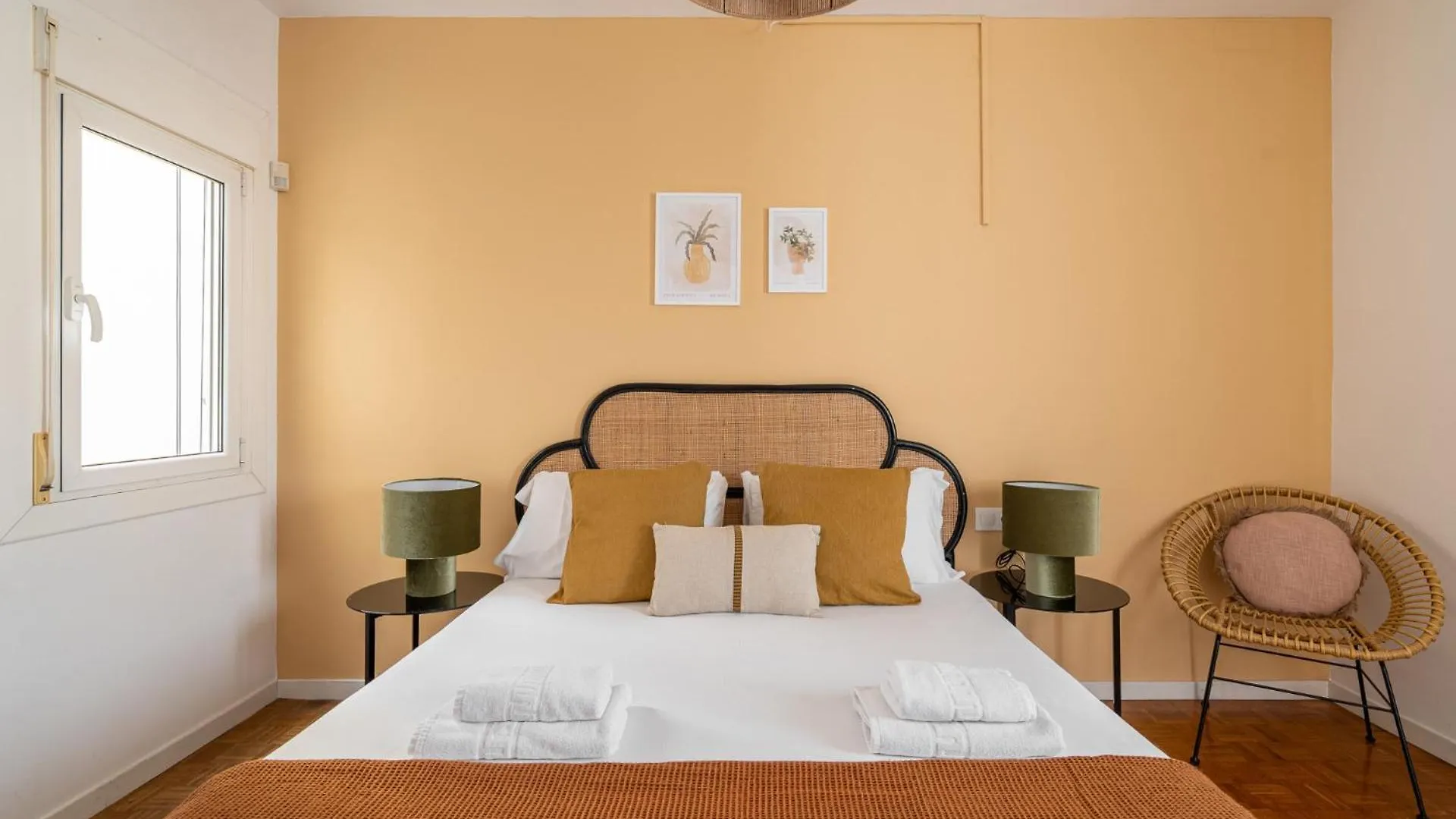 Stay U-Nique Apartments Gaudi III Barcelona 0*,  Spain