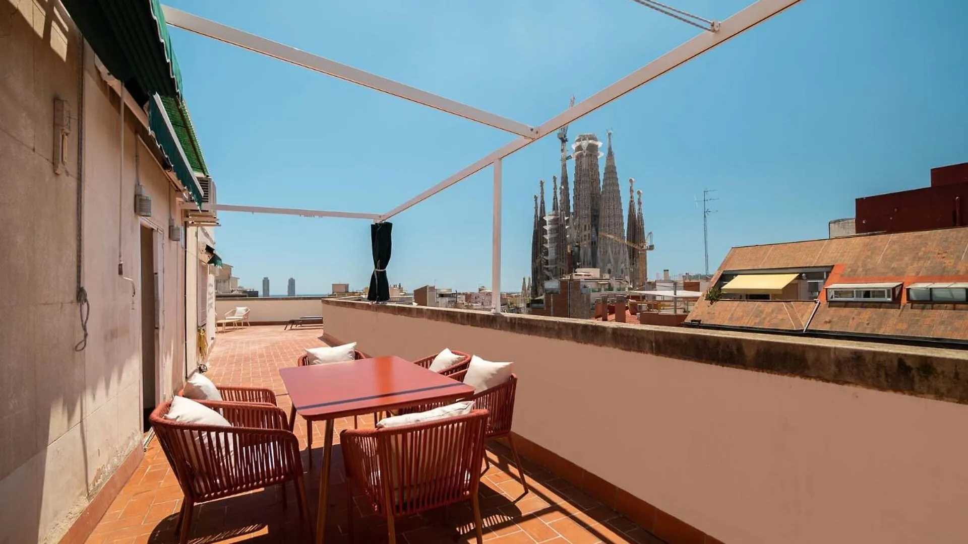Stay U-Nique Apartments Gaudi III Barcelona 0*,  Spain